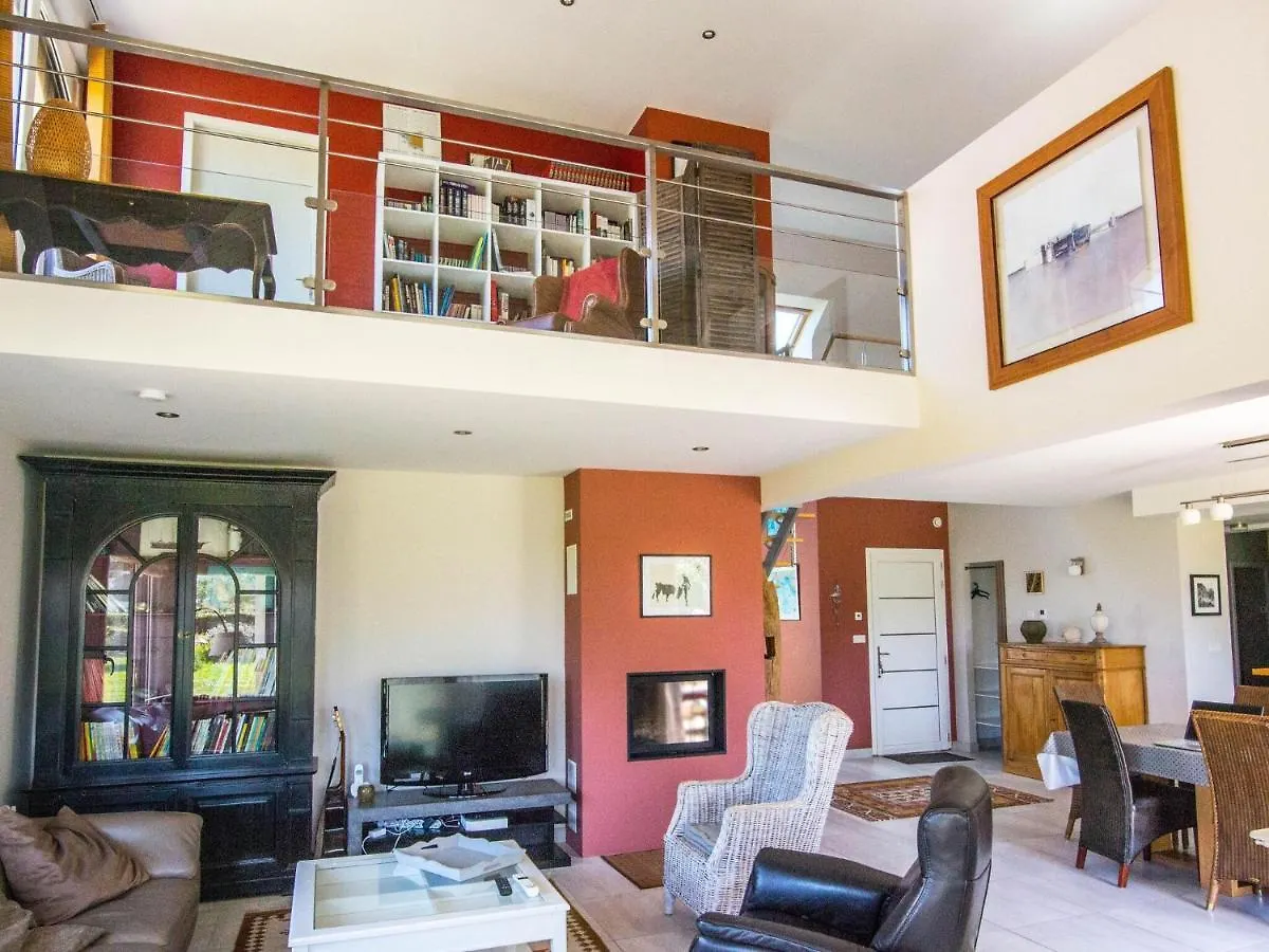 Comfortable Villa Near Beach, Plougasnou France